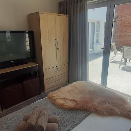 Beachview Guest Suites Port Elizabeth Экстерьер фото